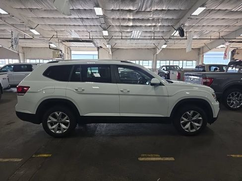 Used 2019 Volkswagen Atlas SE FWD image 2