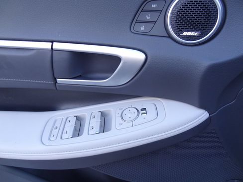 Used 2026 Hyundai Sonata Limited FWD image 9