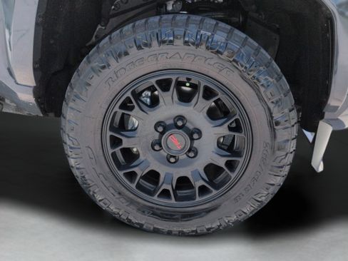 Used 2024 Toyota Tacoma TRD Sport RWD image 13