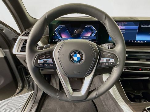 Used 2026 BMW X5 sDrive40i w/ Executive Package image 11