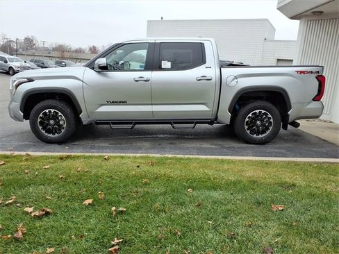 Used 2026 Toyota Tundra SR5 image 2