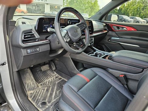 Used 2026 Chevrolet Traverse RS AWD/4WD image 13