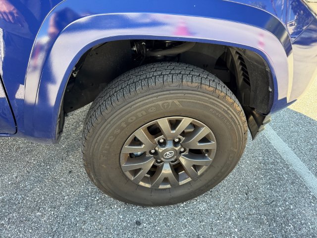 Used 2023 Toyota Tacoma SR5 w/ SR5 Appearance Package RWD image 10