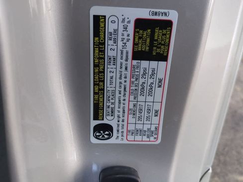 Certified 2023 MAZDA MX-5 Miata Club image 32