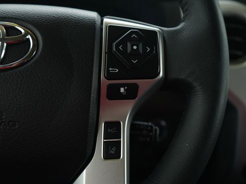 Used 2021 Toyota Tundra Limited w/ Limited Premium Package image 25