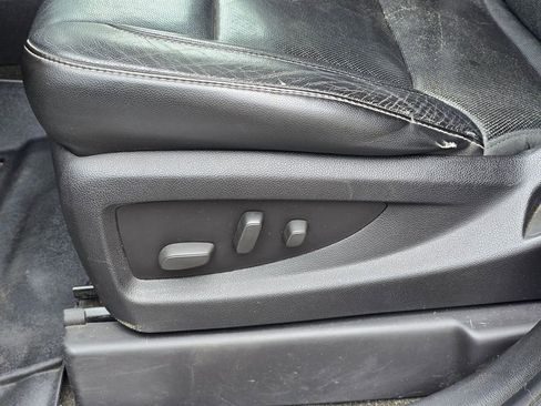 Used 2015 Chevrolet Suburban LTZ AWD/4WD image 14