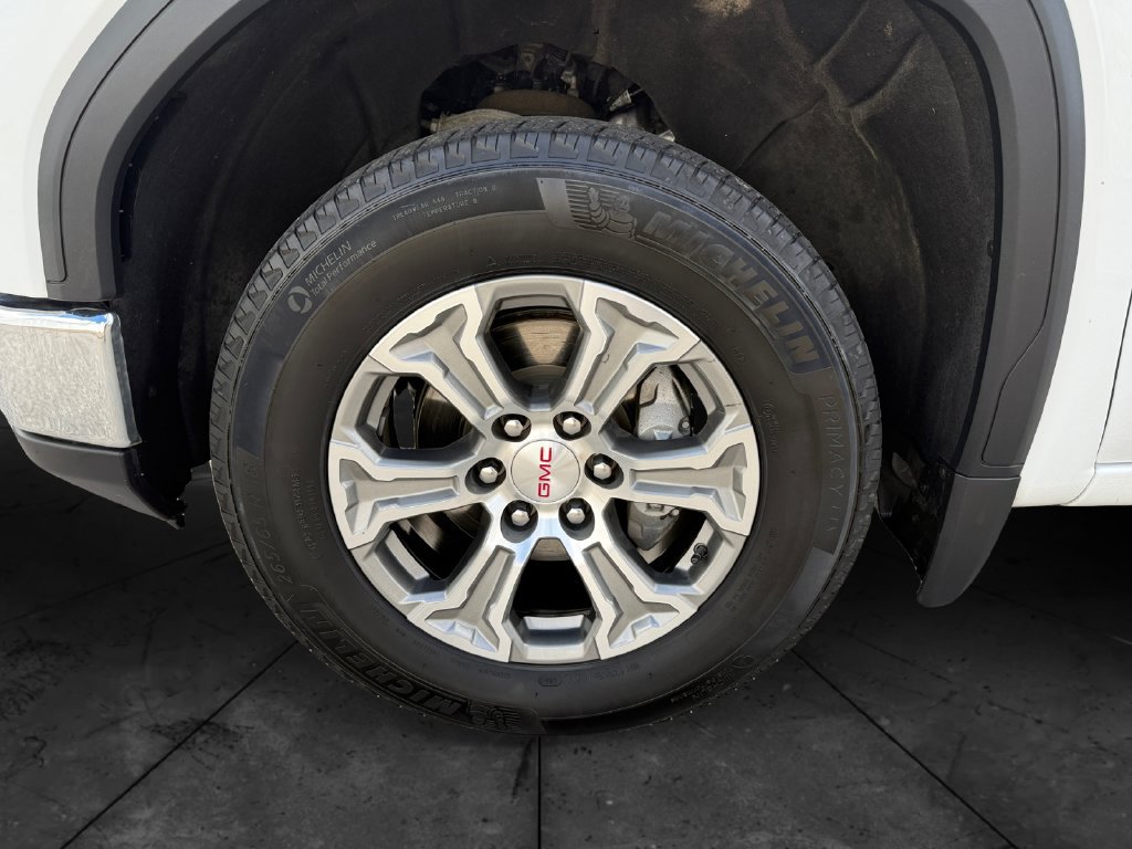 Used 2025 GMC Sierra 1500 SLT AWD/4WD image 14