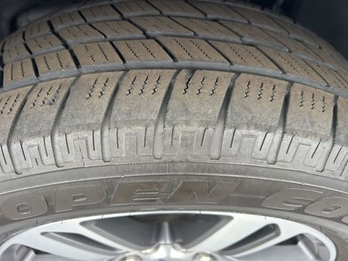 Used 2024 Ford Expedition Limited image 29