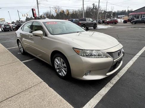 Used 2013 Lexus ES 300h image 5