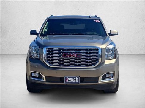 Used 2019 GMC Yukon Denali w/ Denali Ultimate Package RWD image 2