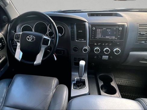 Used 2016 Toyota Sequoia Limited w/ Safety & Convenience Package image 6