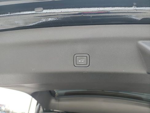 New 2026 Chevrolet Tahoe Premier image 16