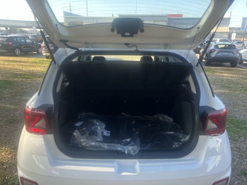 Used 2026 Hyundai Venue SEL image 18