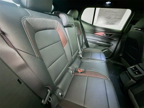 New 2025 Chevrolet Equinox EV RS image 21