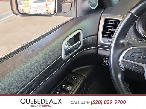 Used 2021 Jeep Grand Cherokee Limited w/ Luxury Group II AWD/4WD image 23
