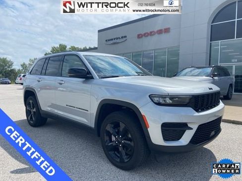 Used 2023 Jeep Grand Cherokee Altitude image 1