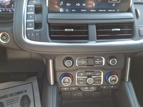 Used 2023 Chevrolet Suburban Z71 AWD/4WD image 22