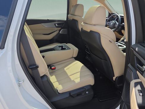 Used 2026 Acura MDX FWD w/ Technology Package image 15