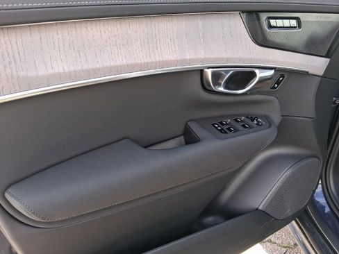 New 2026 Volvo XC90 B6 Ultra w/ Protection Package Premier AWD/4WD image 8