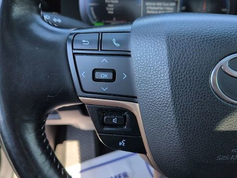 Certified 2024 Toyota Crown Limited image 18