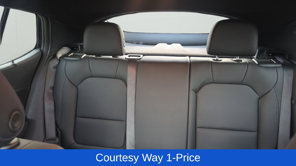 Used 2025 Buick Envista Sport Touring w/ Convenience I Package FWD image 13