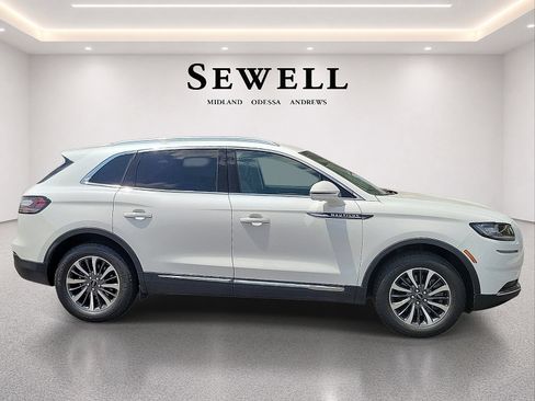Certified 2023 Lincoln Nautilus FWD w/ Premium Package image 5
