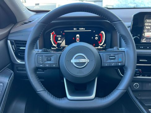 Certified 2023 Nissan Rogue Platinum w/ Platinum Premium Package image 27