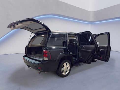 Used 2008 Chevrolet TrailBlazer LT w/ Sun And 6-Disc Cd Package image 12