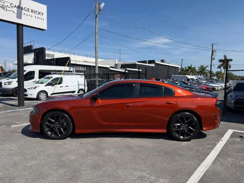 Used 2021 Dodge Charger R/T w/ Blacktop Package RWD image 8
