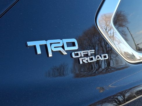 Certified 2024 Toyota Sequoia SR5 image 3