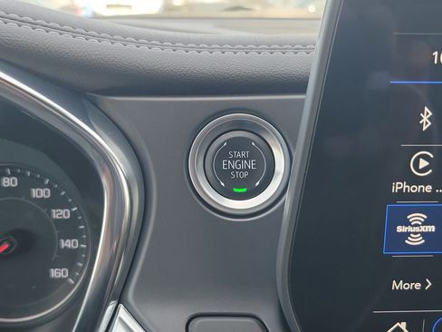 Used 2025 Chevrolet Blazer LT FWD image 33