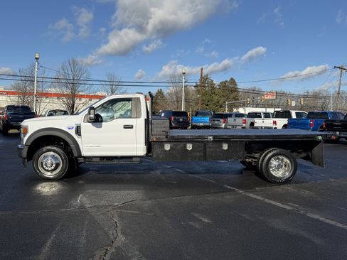 Used 2020 Ford F550 2WD Regular Cab Super Duty image 5