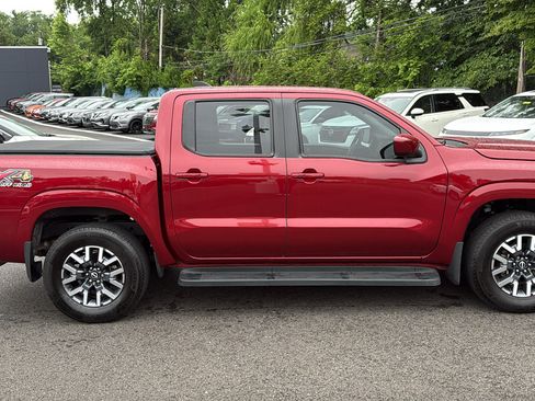 Used 2022 Nissan Frontier SV AWD/4WD image 26