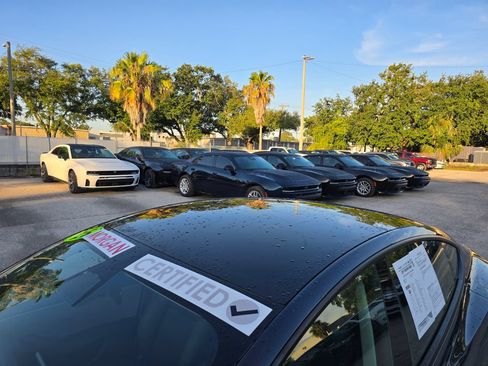 Used 2025 Tesla Model 3 Long Range RWD image 11