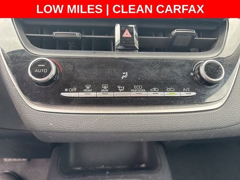 Used 2022 Toyota Corolla LE FWD image 15