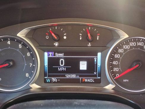 Used 2017 GMC Acadia SLT AWD/4WD image 34