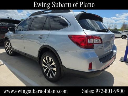 Used 2017 Subaru Outback 2.5i Limited AWD/4WD image 3