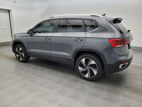 Used 2023 Volkswagen Taos SE AWD/4WD image 3