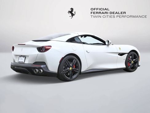 Certified 2019 Ferrari Portofino RWD image 8