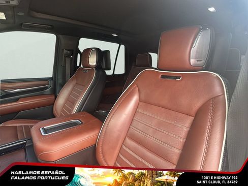 Used 2023 GMC Yukon Denali Ultimate AWD/4WD image 15