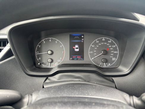 Used 2025 Toyota Corolla LE image 38