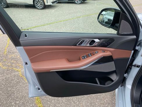 New 2026 BMW X5 M60i image 12