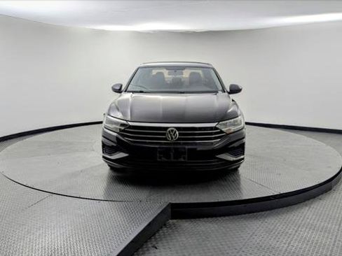 Used 2020 Volkswagen Jetta S image 9
