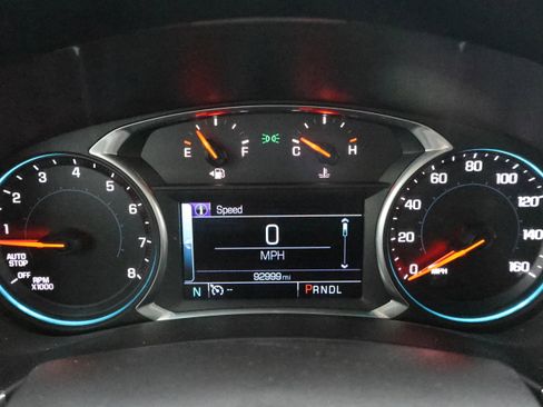 Used 2018 Chevrolet Equinox Premier image 10