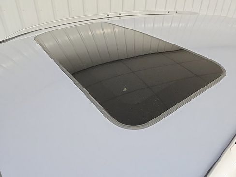 Used 2022 Honda CR-V Touring image 11