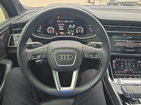 Used 2023 Audi Q7 AWD/4WD image 24