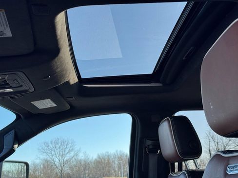 Used 2024 GMC Sierra 2500 Denali Ultimate image 29