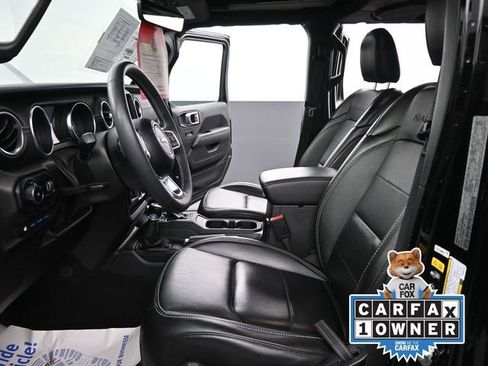 Used 2023 Jeep Wrangler Unlimited Sahara w/ Cold Weather Group image 12