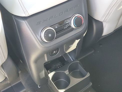 New 2026 Ford Explorer Active w/ Active Comfort Package image 27