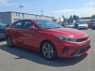Used 2023 Kia Forte LXS w/ LXS Technology Package FWD video 3